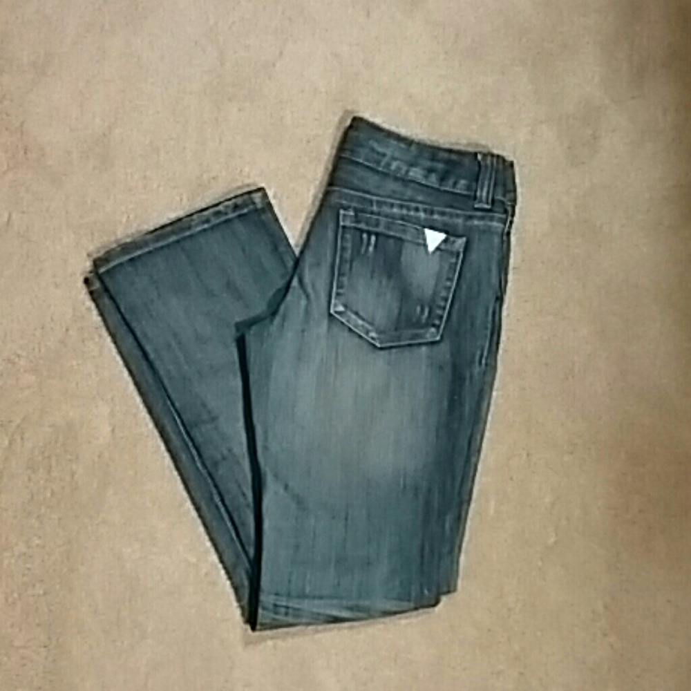 EUC Guess Pismo Straight leg low rise jeans, 28